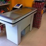 1400 mm statikus kasszaasztal polcbörze.hu