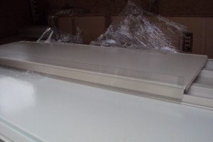 Áru-leesés-gátló-plexi